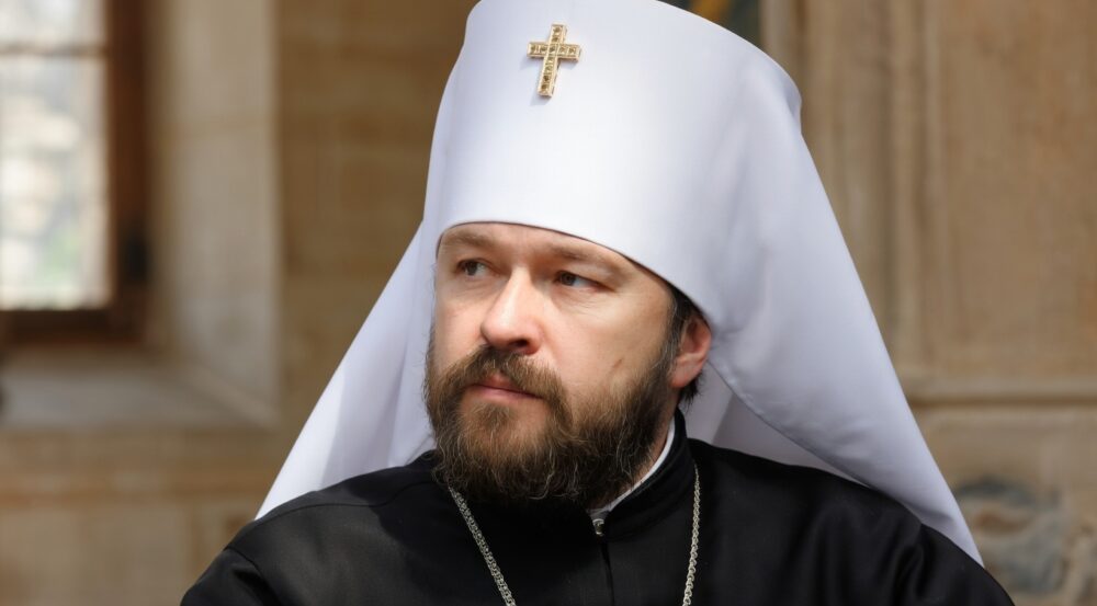 Митрополит Иларион перечислил три темы, которые не следует обсуждать с посторонними