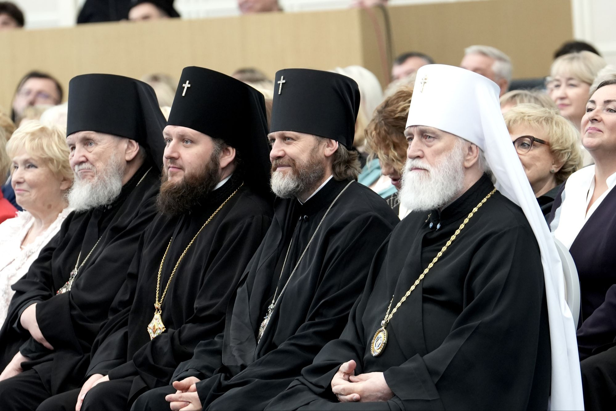 Патриарший наместник и архиереи Подмосковья выступили на форуме педагогов региона