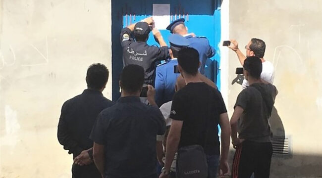 Алжирские христиане вынуждены уйти в подполье, пока протестантские церкви остаются закрытыми