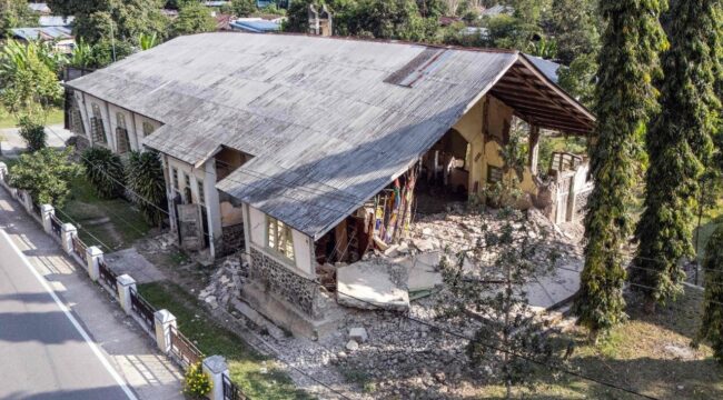 Папа выражает близость пострадавшим от землетрясения в Индонезии