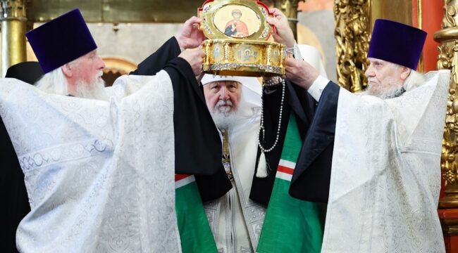 В канун Преображения Господня Предстоятель Русской Церкви совершил всенощное бдение в Храме Христа Спасителя и встретил мощи святителя Спиридона