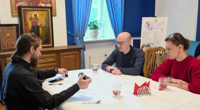 Красный Крест передал Патриаршей гуманитарной миссии тонну помощи