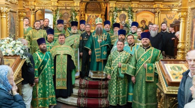 Епископ Мефодий возглавил торжества в храме Соловецких святых в Гольянове