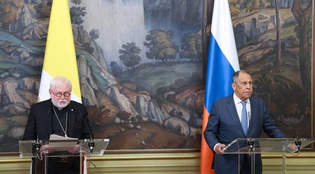 Ватикан предложил Москве и Киеву свои посреднические услуги