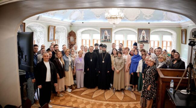 Управляющий Северо-Западным викариатством провел встречу с директорами школ СЗАО