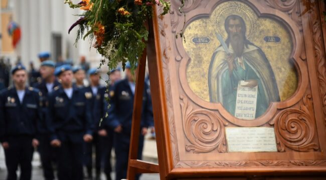 Священник объяснил, почему Илия Пророк стал покровителем ВДВ
