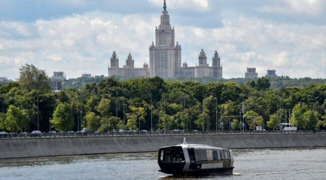 Стали известны новые детали визита представителя Ватикана в Москву