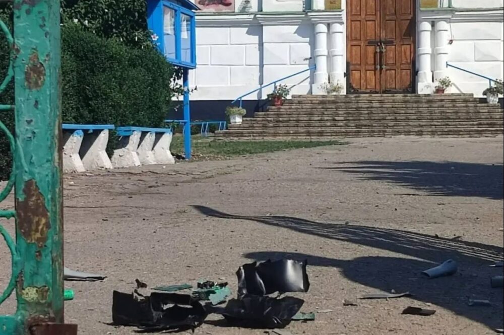 В Запорожской области дрон ВСУ врезался в ворота храма Рождества Пресвятой Богородицы
