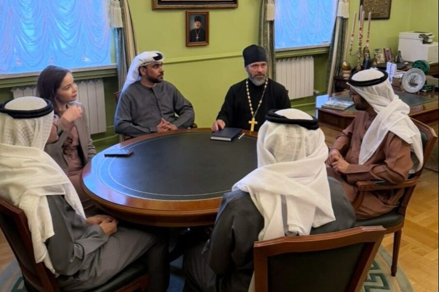 Представитель ОВЦС встретился с государственными и академическими деятелями из ОАЭ