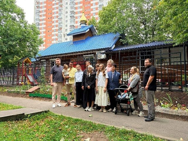 Муниципальные депутаты Конькова встретились с молодежным активом храма