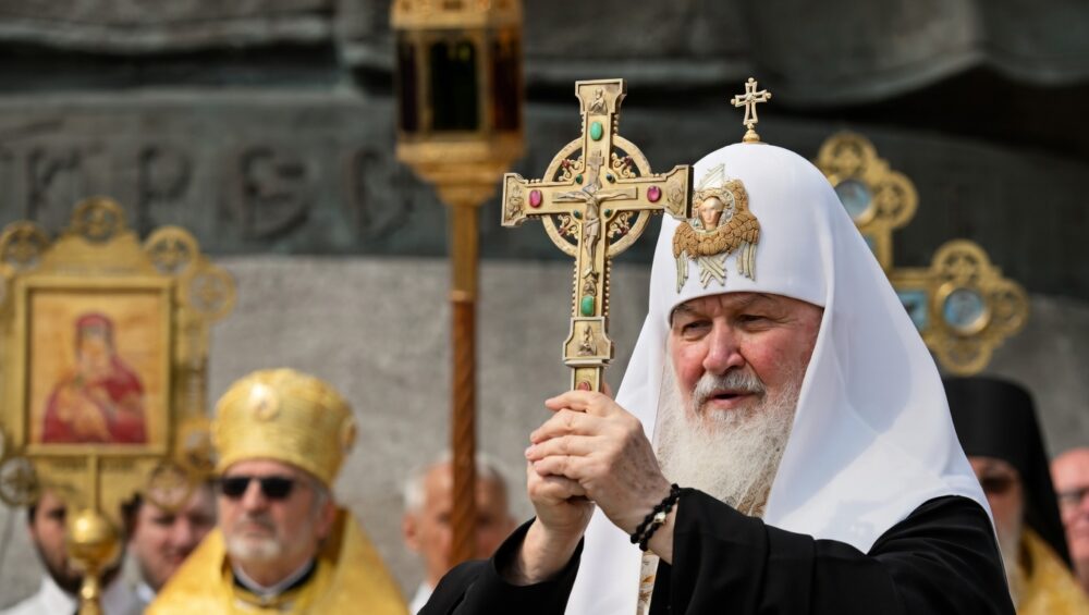 Патриарх Кирилл призвал молиться о защите России и крепости духа ее народа