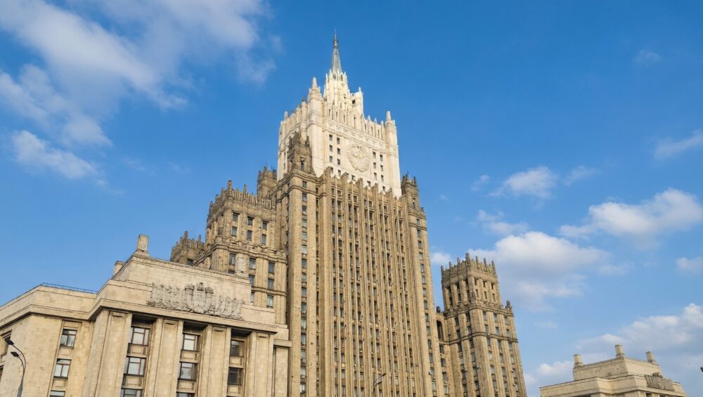 В МИД России заявили о фиктивных голосованиях при захвате храмов УПЦ