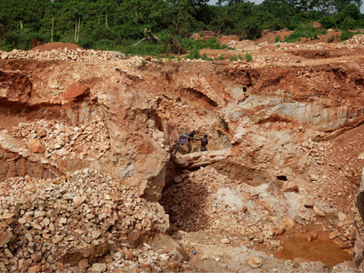 Обрушение шахты в Центральноафриканской Республике: отец Бартоломеи предупреждает о человеческом достоинстве