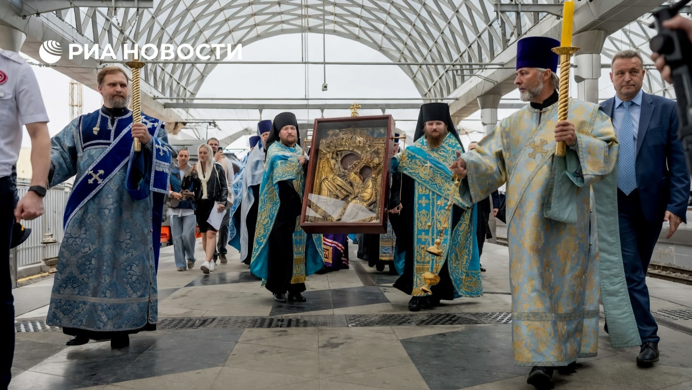 Тихвинскую икону Божией Матери привезли в Москву