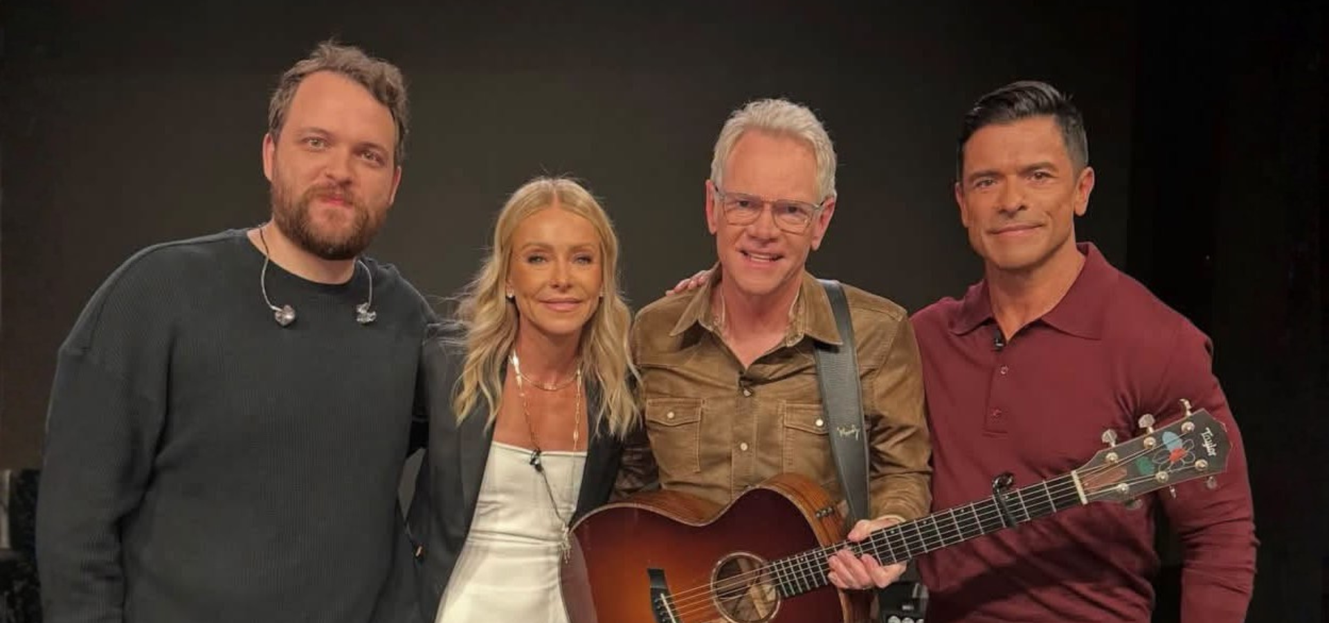 Стивен Кертис Чепмен выступил в шоу Live with Kelly and Mark