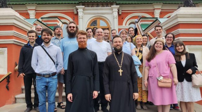 Англоязычный приход Никольского храма в Новой Слободе провел молебен в Донском монастыре