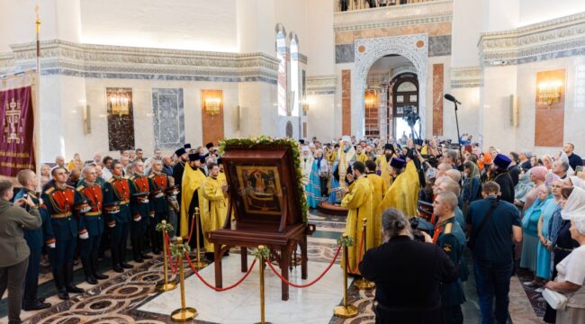 В Ростов-на-Дону принесен ковчег с мощами Димитрия Донского