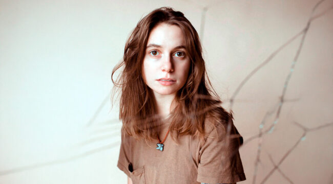 Julien Baker из boygenius анонсирует первый за пять лет сольный альбом