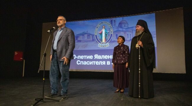 В Элистинской епархии проходит рабочий визит председателя Синодального отдела по взаимоотношениям Церкви с обществом и СМИ