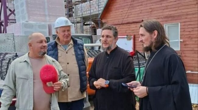 Епископ Раменский Алексий посетил храм Всех преподобных отцев Киево-Печерских