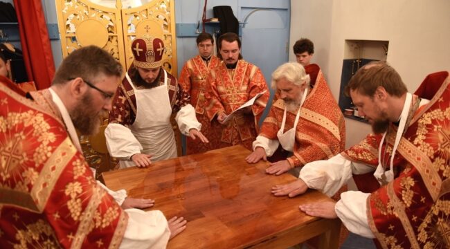 Епископ Раменский Алексий освятил храм иконы Божией Матери «Знамение» при Институте теоретической и экспериментальной физики им. А.И. Алиханова