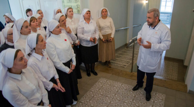 Брянские сестры милосердия прошли стажировку в больнице святителя Алексия
