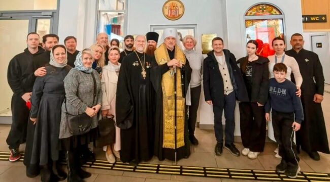 В аэропорту Мурманска освящена часовня в честь Царственных страстотерпцев