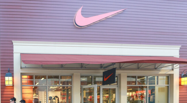 Костит ли поддержка транс-повестки Nike больше, чем просто заголовки?