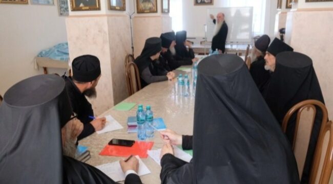 В Воронежской епархии обсудили духовную помощь зависимым