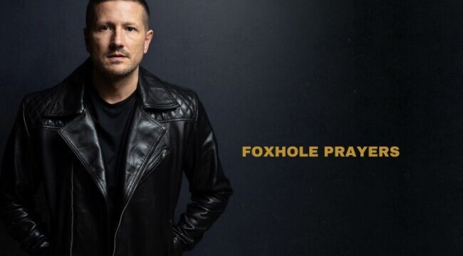 Аллан Скотт выпускает мощный новый сингл «Foxhole Prayers»