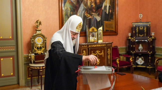 Патриарх Кирилл проголосовал на выборах в Госдуму IX созыва