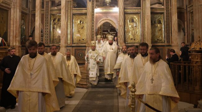 Архиереи РПЦ сослужили на Гробе Господнем в Иерусалиме