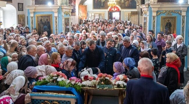 В Уральской епархии завершилось пребывание ковчега с мощами святителя Спиридона