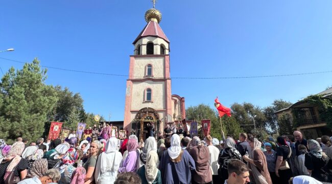 В Кизляре прошли торжества в честь Воздвижения Креста Господня