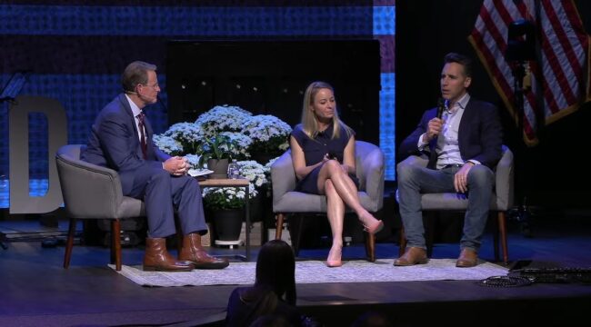 Джош Хоули заявил, что FDA превратило «каждый почтовый ящик в клинику Planned Parenthood»