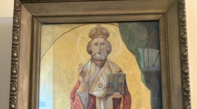 Религиозная икона, пропавшая из церкви Флориды более 100 лет назад, обнаружена в Греции