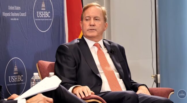 Генеральный прокурор Техаса Кен Пэкстон поддержал строительство дата-центров на определённых условиях