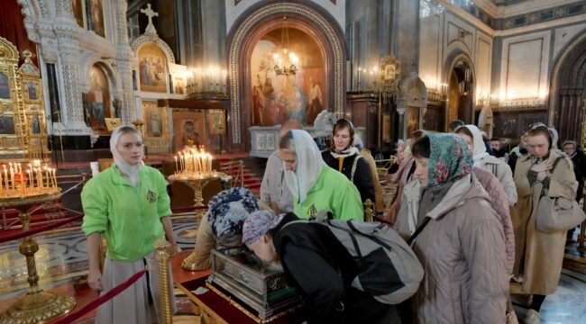 В РПЦ сообщили о доступе к мощам Спиридона и Донского в Москве