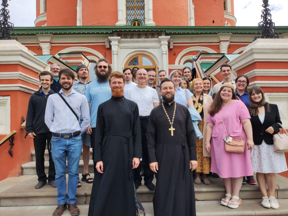 Англоязычный приход Никольского храма в Новой Слободе провел молебен в Донском монастыре