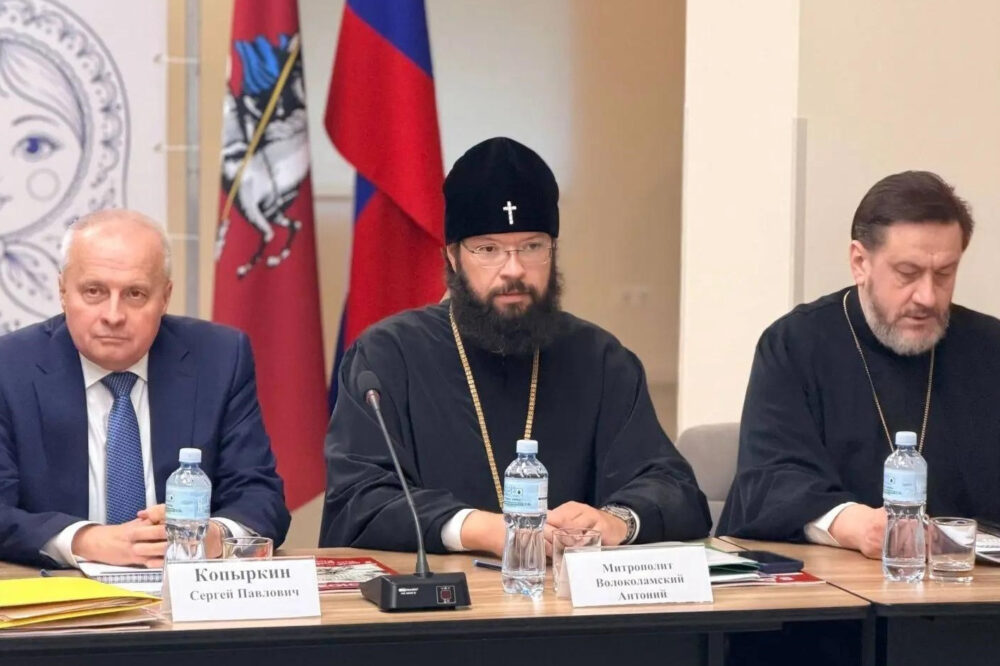 Делегация Московского Патриархата участвует в конференции соотечественников в Ереване
