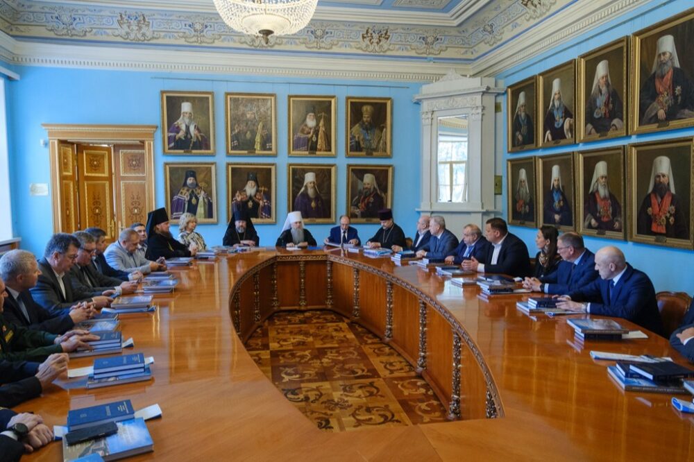 Митрополит Варсонофий обсудил с ректорами петербургских вузов духовно-нравственное воспитание молодежи