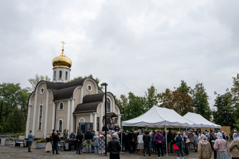 В Белгороде освятили первый в России полностью инклюзивный храм