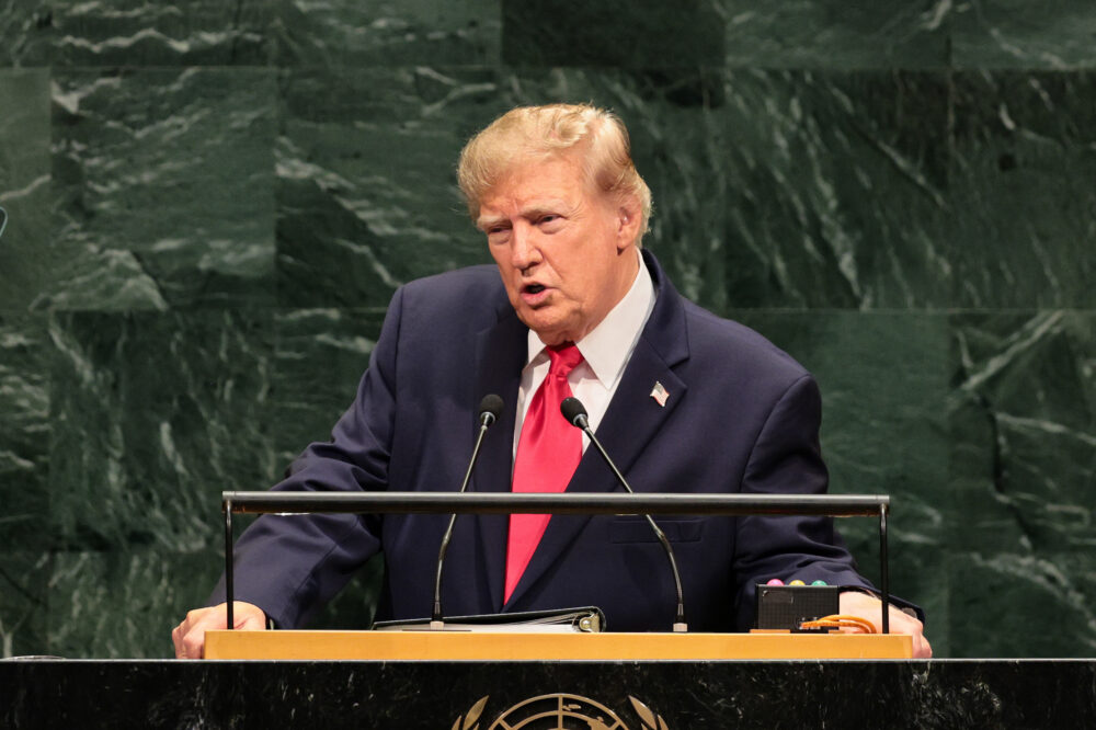 Трамп пригрозил «уничтожить» Иран на ГА ООН и указал на преследования христиан: «Даже не верится»