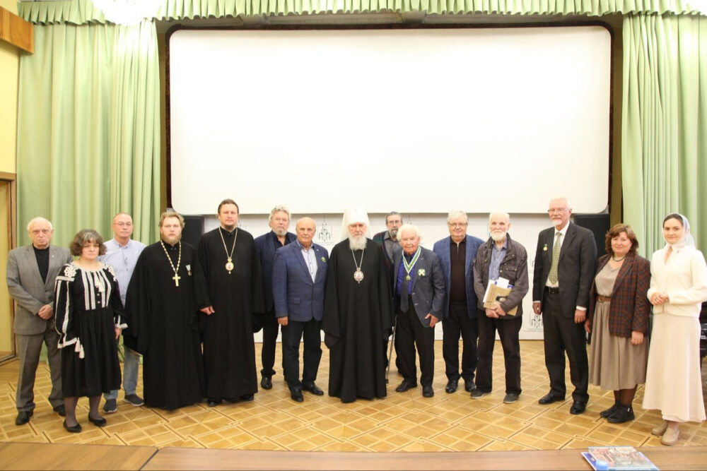 В Издательском Совете прошло заседание Клуба лауреатов Патриаршей литературной премии