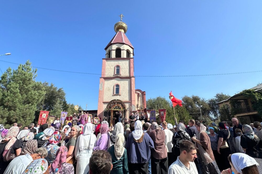 В Кизляре прошли торжества в честь Воздвижения Креста Господня