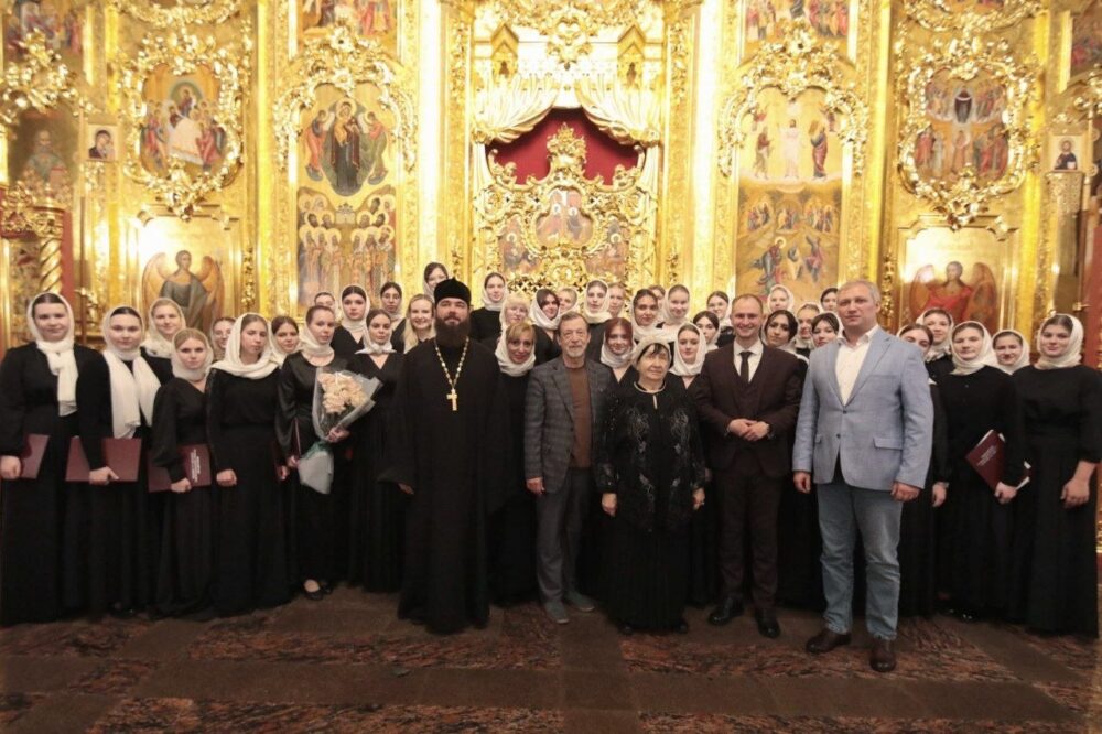 Вечер духовной хоровой музыки прошел в храме святителя Николая Мирликийского в Заяицком