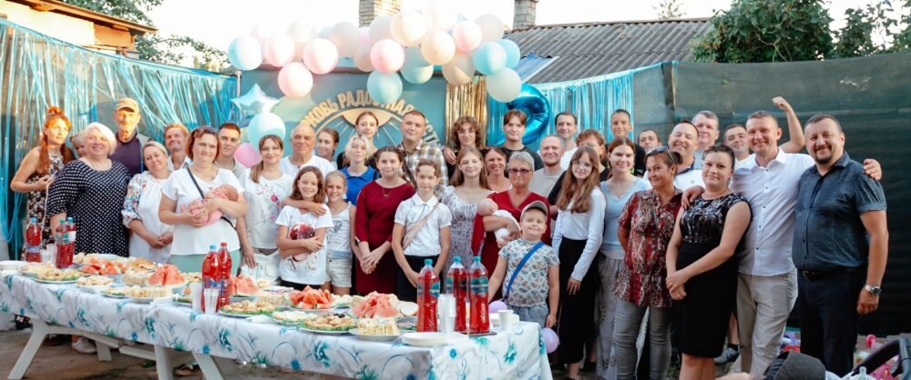 Церковь «Радость весть» отметила вторую годовщину служения в Мариуполе