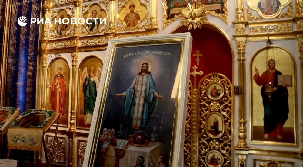 В Элисте верующие почитают икону явления Христа как чудотворную
