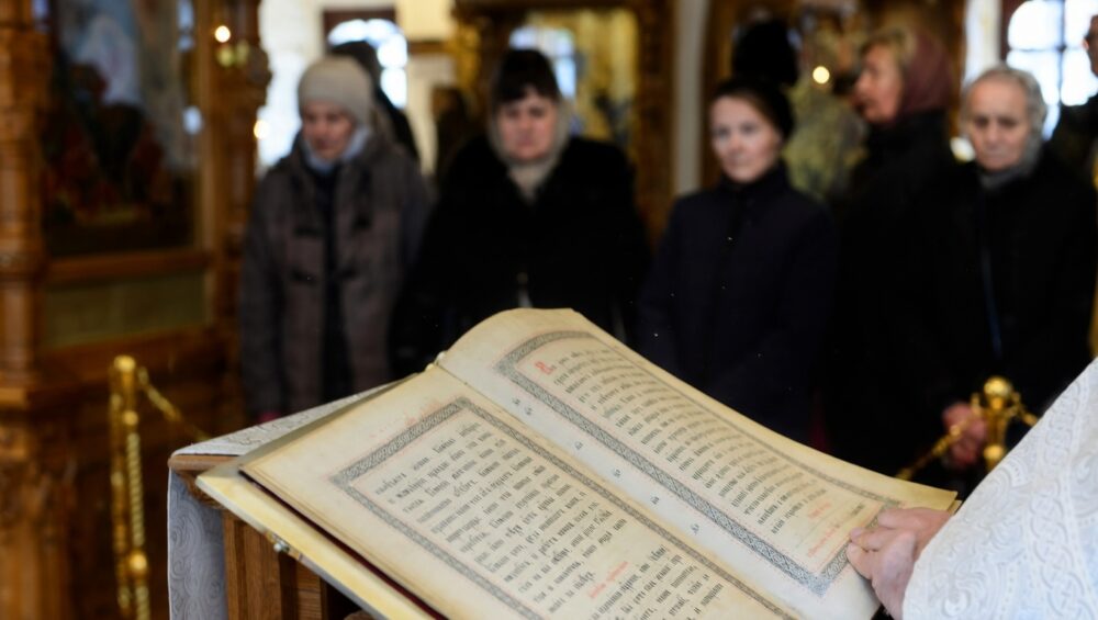 Священник Антоний Борисов напомнил о традициях благотворительности в церковный Новый год
