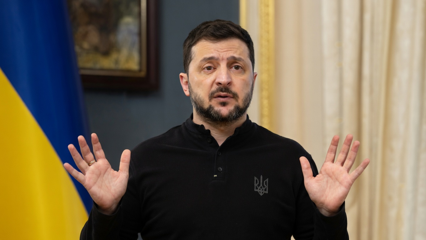 Такер Карлсон: Зеленский стремится уничтожить христианство на Украине